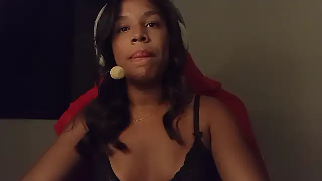 cammydebora online show from October 3, 12:40 am