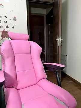 Snapshot of aa520uv chatting on October 15, 4:29 pm aa520uv online show from October 15, 4:29 pm