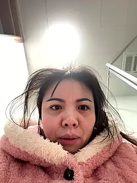 aa520uv online show from January 8, 1:08 am