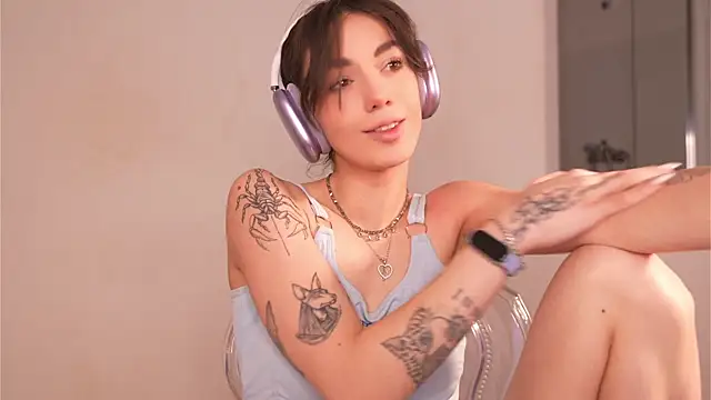 Snapshot of mystica_ chatting on October 22, 8:58 am mystica  online show from October 22, 8:58 am