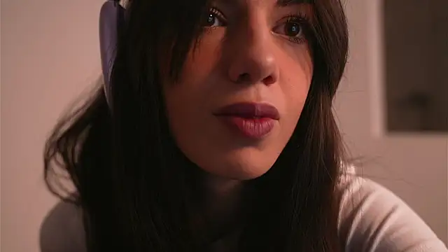 Snapshot of mystica_ chatting on November 3, 12:17 pm mystica  online show from November 3, 12:17 pm