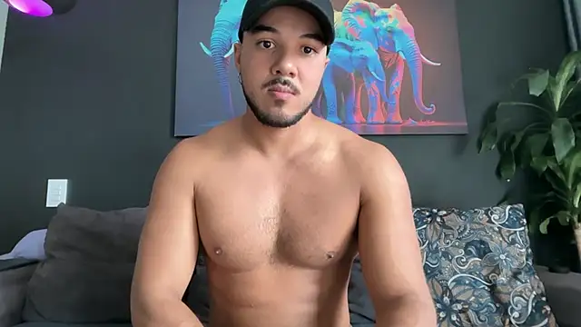 highlatin guysoficial online show from May 12, 4:04 pm