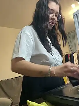 Karen Holmss online show from March 14, 1:27 am