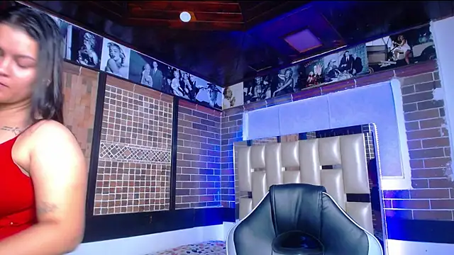 Snapshot of kriss_sweetboobs10 chatting on September 25, 12:31 pm kriss sweetboobs10 online show from September 25, 12:31 pm