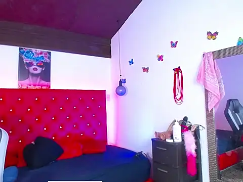 kriss sweetboobs10 online show from December 4, 12:03 pm