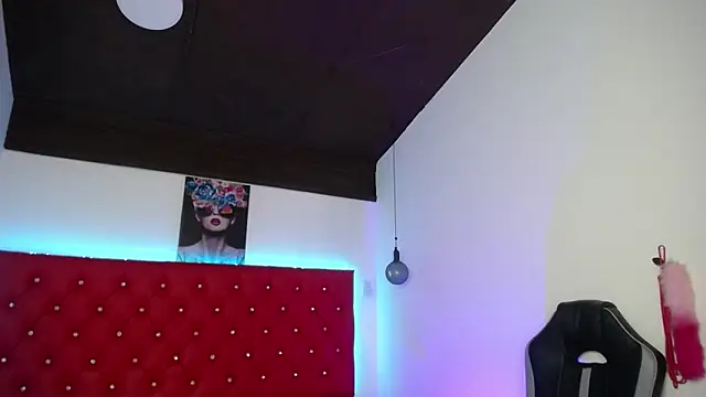 kriss sweetboobs10 online show from May 12, 12:57 pm