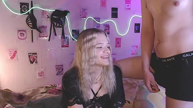 Your Horny Friends online show from October 3, 3:09 pm