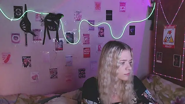 Your Horny Friends online show from October 14, 2:29 pm