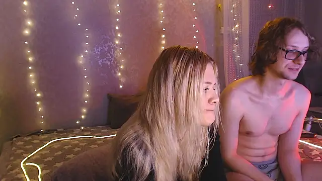 Your Horny Friends online show from March 12, 2:23 pm