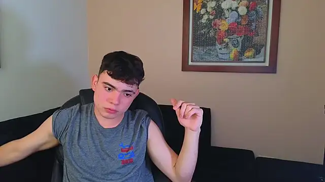 lukeboyce33 online show from September 19, 8:53 pm