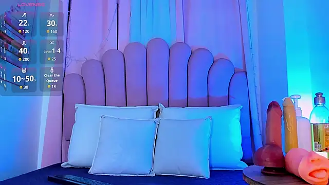 NicoleMadrird online show from February 3, 7:08 pm