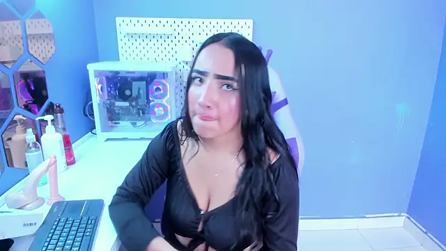 Snapshot of Alice_26_ chatting on February 3, 2:00 pm Alice 26 online show from February 3, 2:00 pm