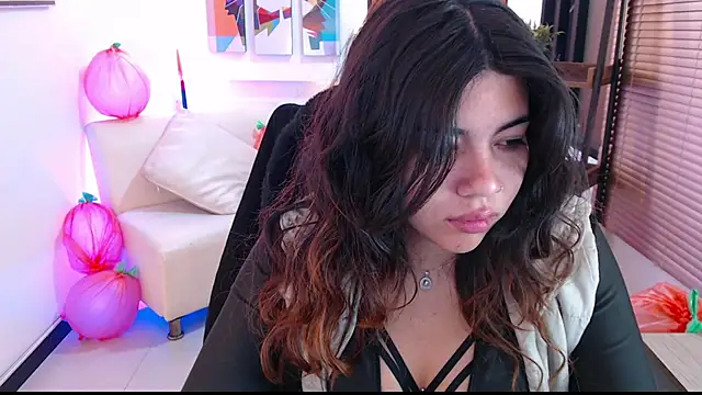 dangel noir6 online show from October 18, 11:33 am