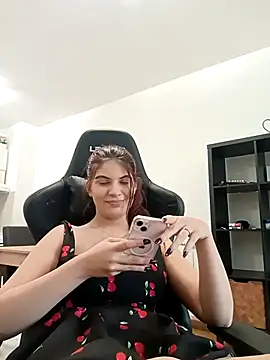 MeCherryy online show from October 27, 3:05 pm