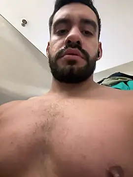 Snapshot of Leon__Hart_ chatting on July 2, 4:24 pm Leon Hart online show from July 2, 4:24 pm