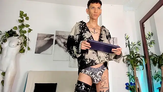 Giotrashy online show from February 23, 3:09 pm