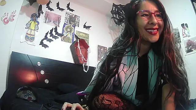 Snapshot of Malishka-fox chatting on November 2, 2:36 am Malishka-fox online show from November 2, 2:36 am