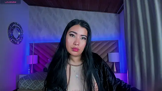 alice kingsley  online show from May 14, 8:26 pm