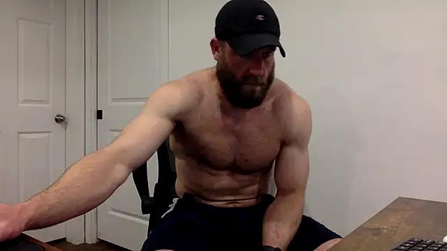 Snapshot of clarkefit chatting on March 16, 11:47 pm clarkefit online show from March 16, 11:47 pm