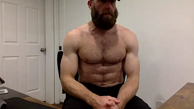 Snapshot of clarkefit chatting on October 1, 1:00 am clarkefit online show from October 1, 1:00 am
