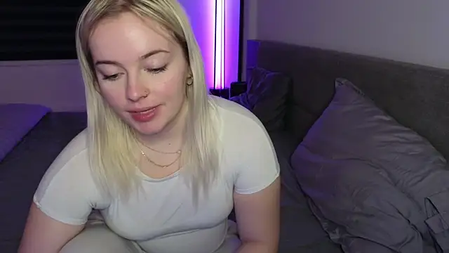 margot robbie7 online show from November 17, 12:27 am