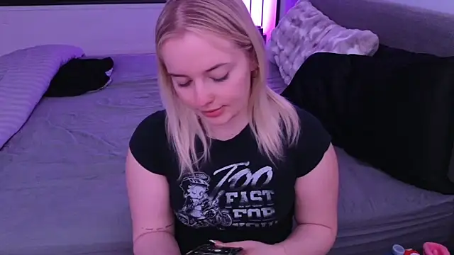 margot robbie7 online show from May 15, 2:18 am