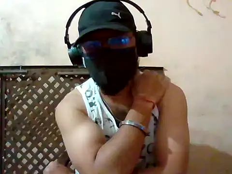 indori guy online show from April 9, 12:10 pm