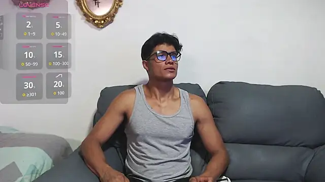 Snapshot of Christian_Musclet4 chatting on October 22, 2:06 pm Christian Musclet4 online show from October 22, 2:06 pm