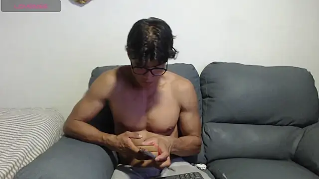 Snapshot of Christian_Musclet4 chatting on October 24, 2:08 am Christian Musclet4 online show from October 24, 2:08 am