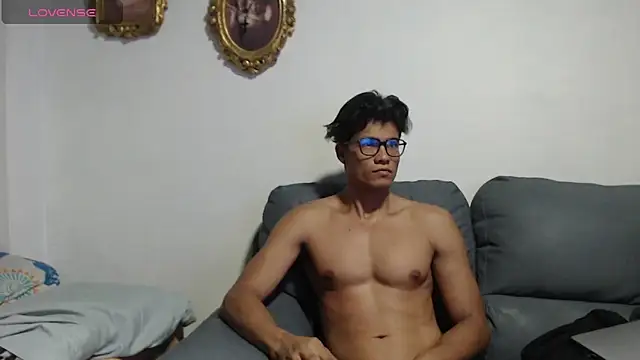 Snapshot of Christian_Musclet4 chatting on October 25, 10:12 am Christian Musclet4 online show from October 25, 10:12 am