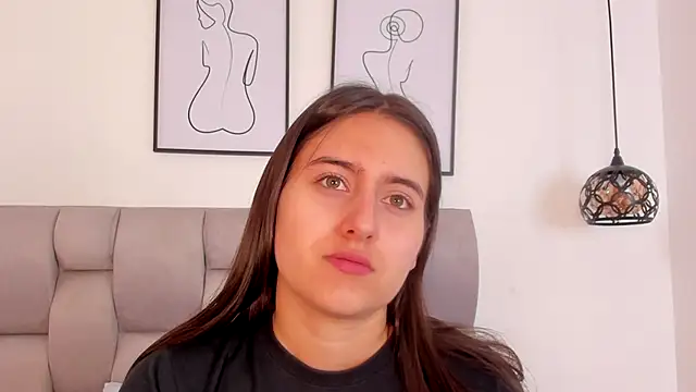 Snapshot of Hanna_Evans__ chatting on October 14, 12:28 pm Hanna Evans online show from October 14, 12:28 pm