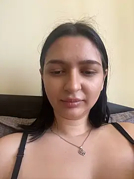 Snapshot of SelySelyna chatting on March 20, 4:53 pm SelySelyna online show from March 20, 4:53 pm