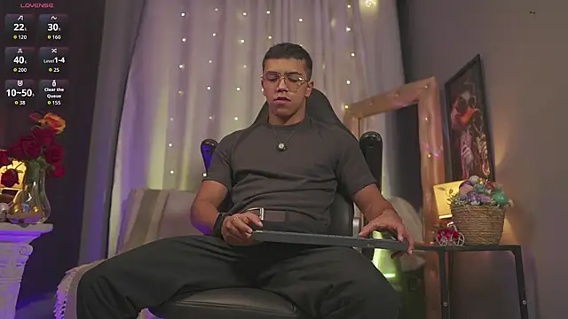 Colstorw  online show from March 28, 10:04 am