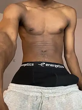 Snapshot of Renoirmonter chatting on October 29, 12:24 am Renoirmonter online show from October 29, 12:24 am