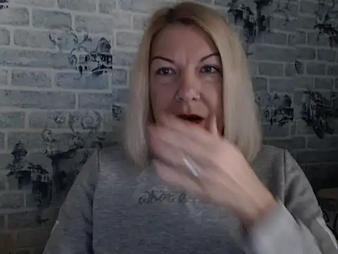 Snapshot of Lillia_Ray chatting on October 13, 5:51 am Lillia Ray online show from October 13, 5:51 am