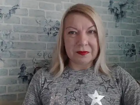 Snapshot of Lillia_Ray chatting on November 22, 8:24 am Lillia Ray online show from November 22, 8:24 am
