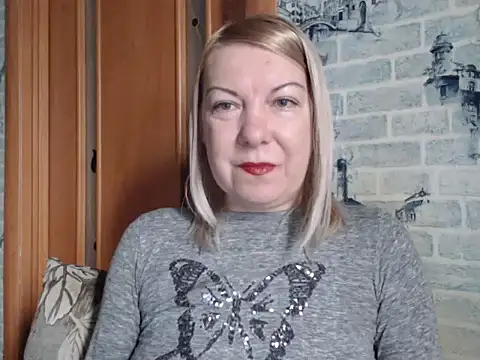 Snapshot of Lillia_Ray chatting on February 8, 9:23 am Lillia Ray online show from February 8, 9:23 am