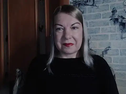 Lillia Ray online show from March 31, 6:47 am