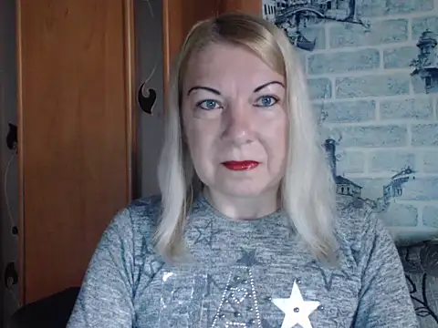 Lillia Ray online show from May 10, 4:39 am