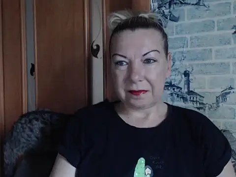 Snapshot of Lillia_Ray chatting on June 25, 6:18 am Lillia Ray online show from June 25, 6:18 am