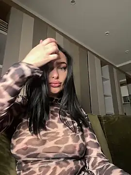 Snapshot of Black_swan7777 chatting on March 24, 8:19 am Black swan7777 online show from March 24, 8:19 am