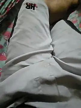 Snapshot of chrisss6674 chatting on January 14, 5:57 am chrisss6674 online show from January 14, 5:57 am