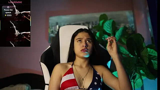 Danaa Rouse online show from November 28, 9:39 pm