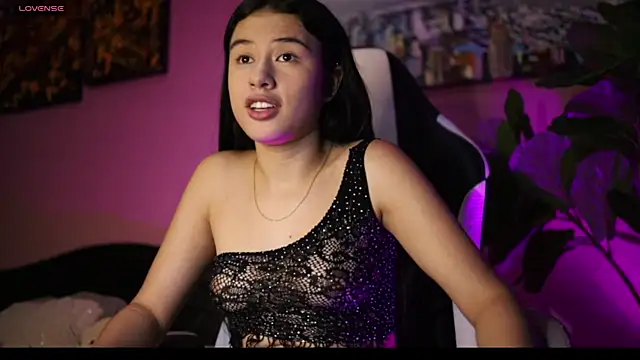 Danaa Rouse online show from January 10, 8:43 pm