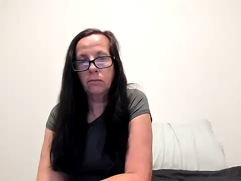 Snapshot of peachgoddess chatting on April 8, 3:06 am peachgoddess online show from April 8, 3:06 am