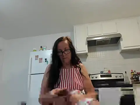 Snapshot of peachgoddess chatting on April 26, 2:42 am peachgoddess online show from April 26, 2:42 am