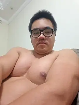 awesometeacher33 online show from May 8, 3:56 am