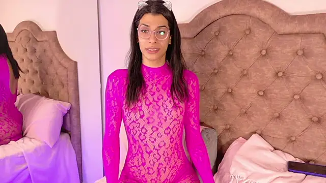 Mandyy1  online show from May 16, 9:06 am