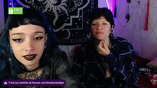 lovelockedlips online show from October 18, 2:47 am