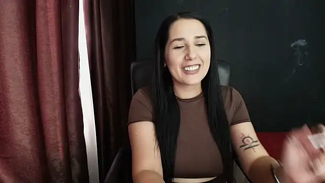 missdyaa online show from October 5, 12:58 pm